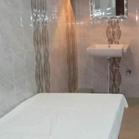 Tripathi Paying Guest House Varanasi Exteriör bild